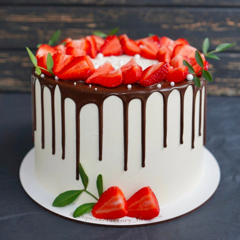 Charmante Torte mit Beeren