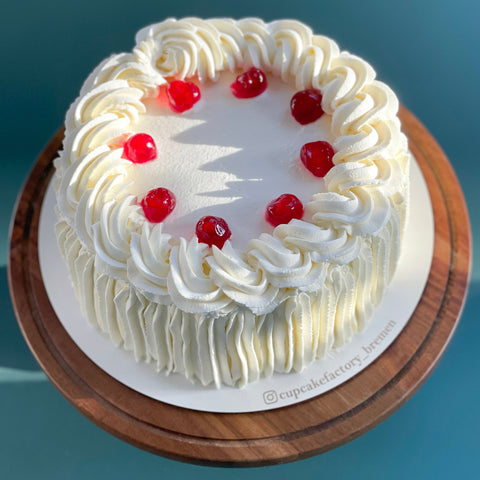 Weiße Sahne-Torte